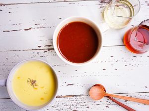 イメージ＿コーンポタージュとトマトスープ